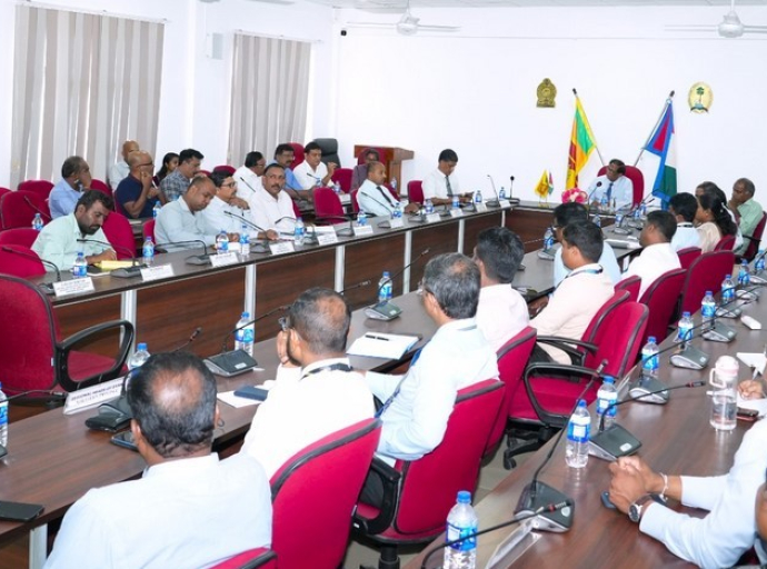 வணிக மேம்பாடு மற்றும் பொருளாதார வளர்ச்சியைத் துரிதப்படுத்துவதை நோக்கமாகக் கொண்ட விசேட ஒருங்கிணைப்புக் கூட்டம்  ஆளுநர் தலைமையில் 